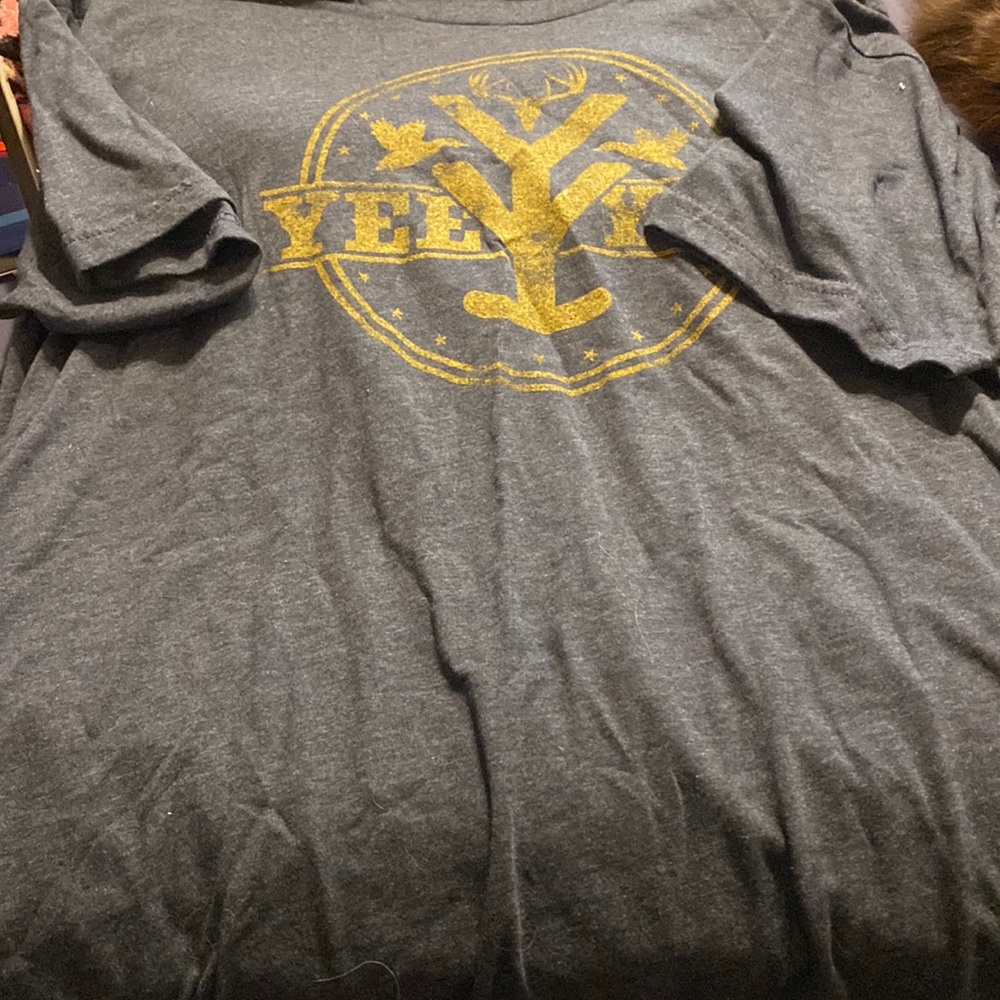 Size XL blue tee